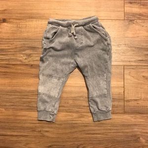 Zara baby boy joggers, size 18-24 months